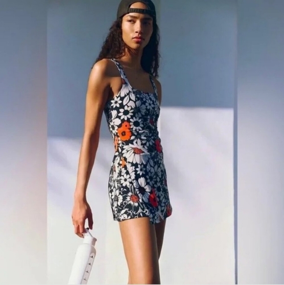 New Free People Movement Never Better Printed Dress Graphic Floral Tuxedo XS NWT - Picture 3 of 10